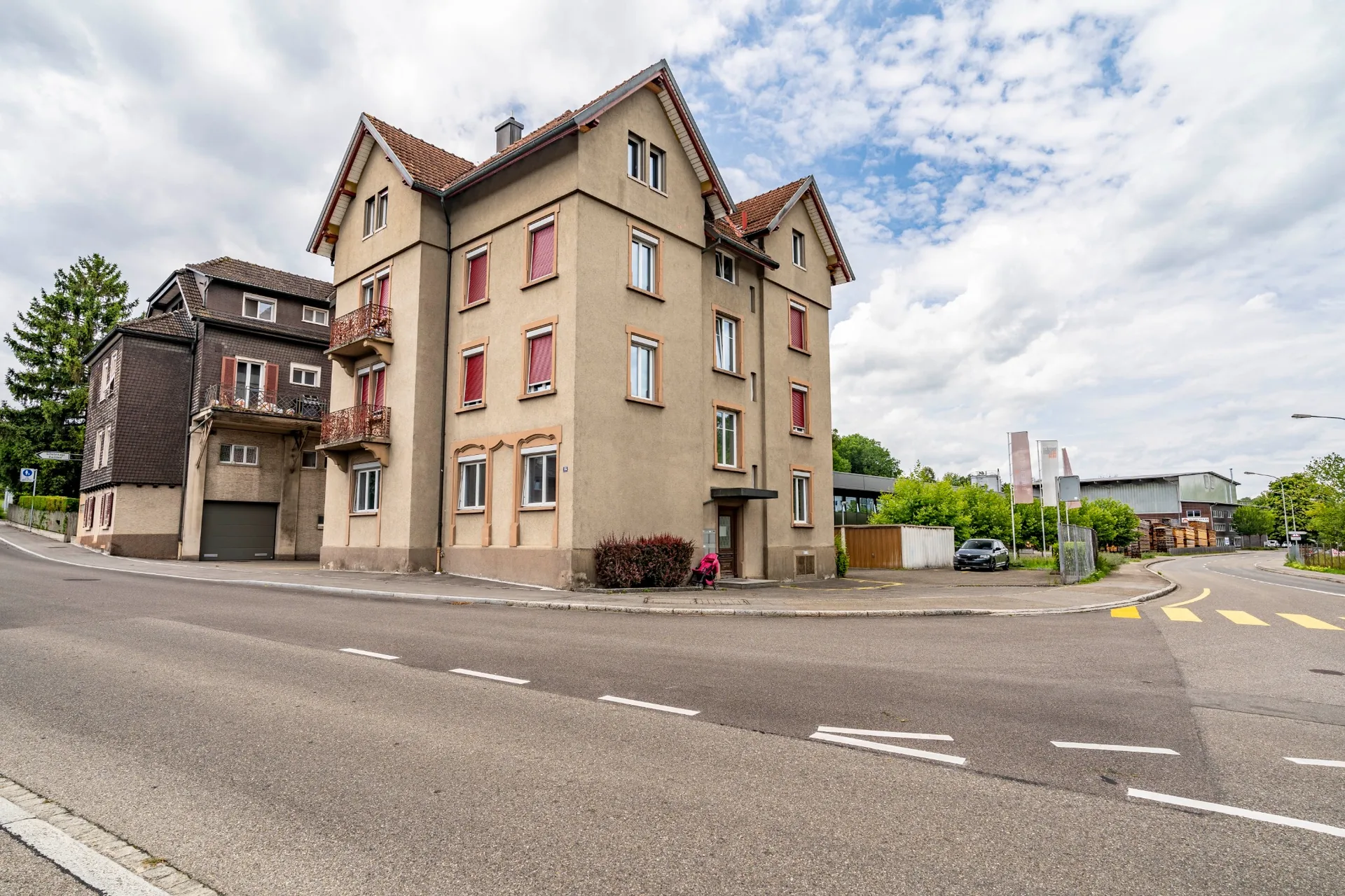 Zwei Mehrfamilienhäuser mit Potenzial in Goldach am See