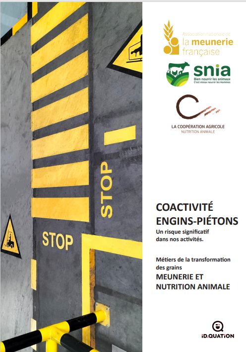 Couverture du guide sur la sécurité entre engins et piétons dans les sites de nutrition animale