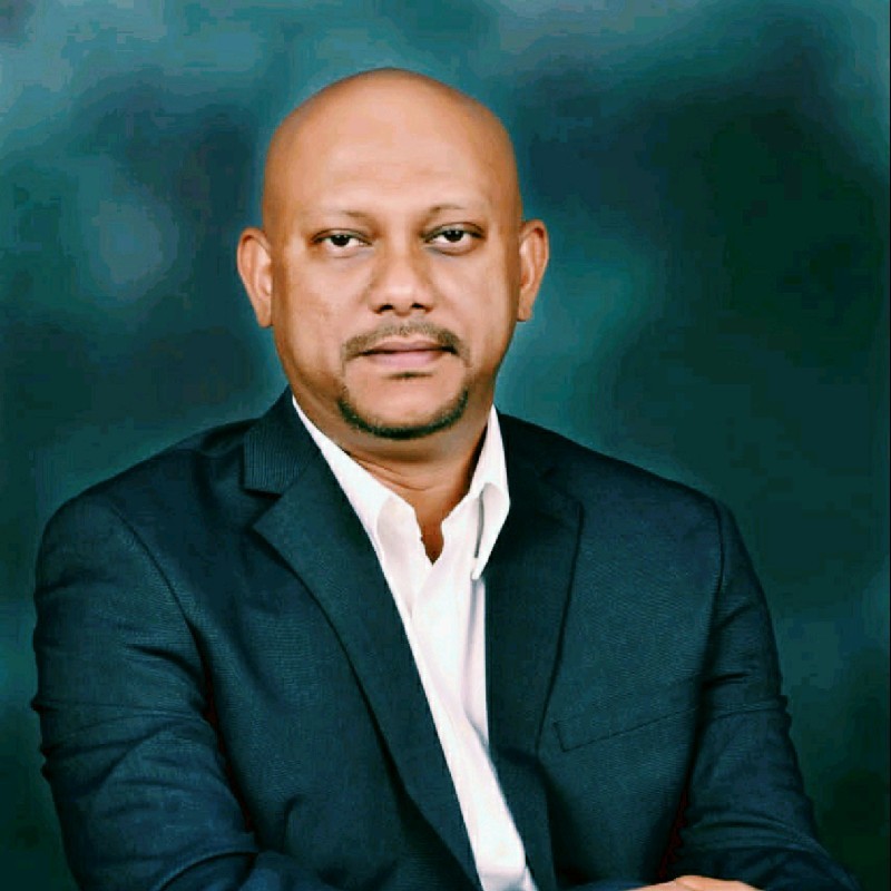 Portrait of Souvik Dutta, Co-Founder and CTO at Signeasy