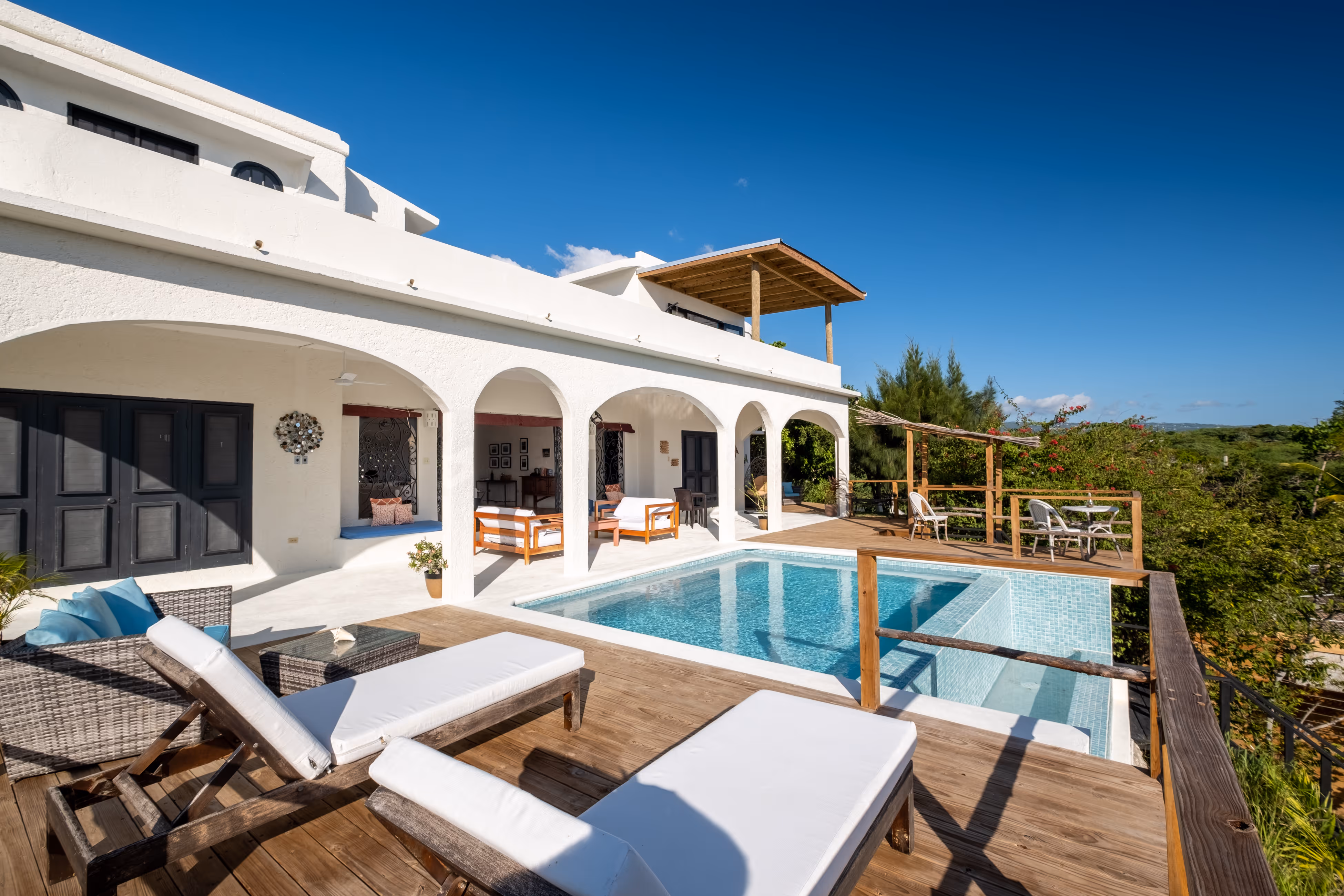 bed room with bed side lamp