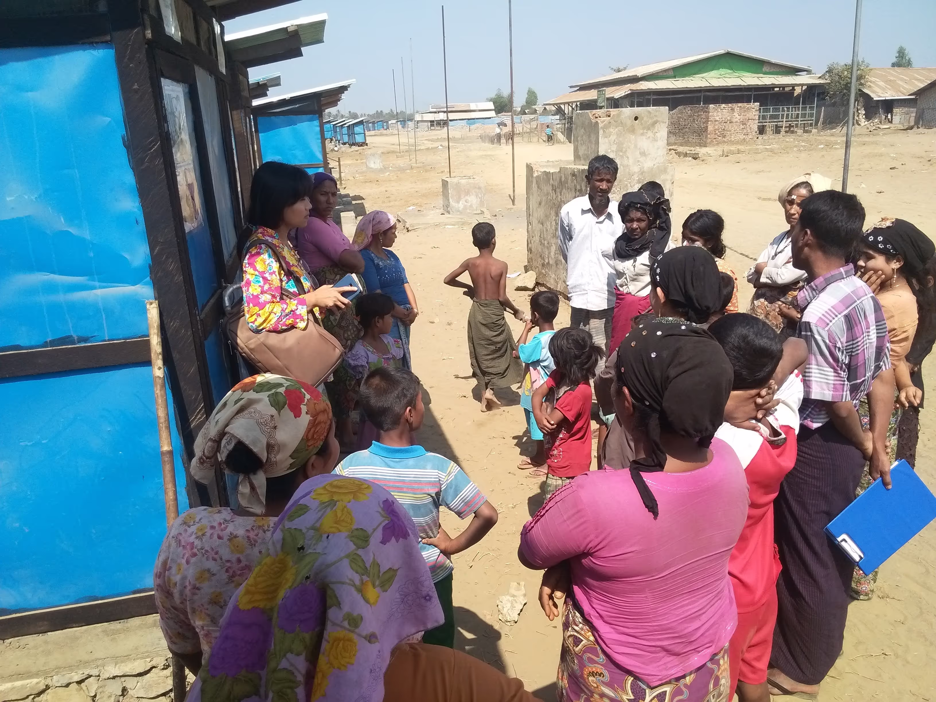 Participatory Monitoring with TWT users in Say Tha Mar Gyi Camp. Credit: Oo Shwe Than/Oxfam