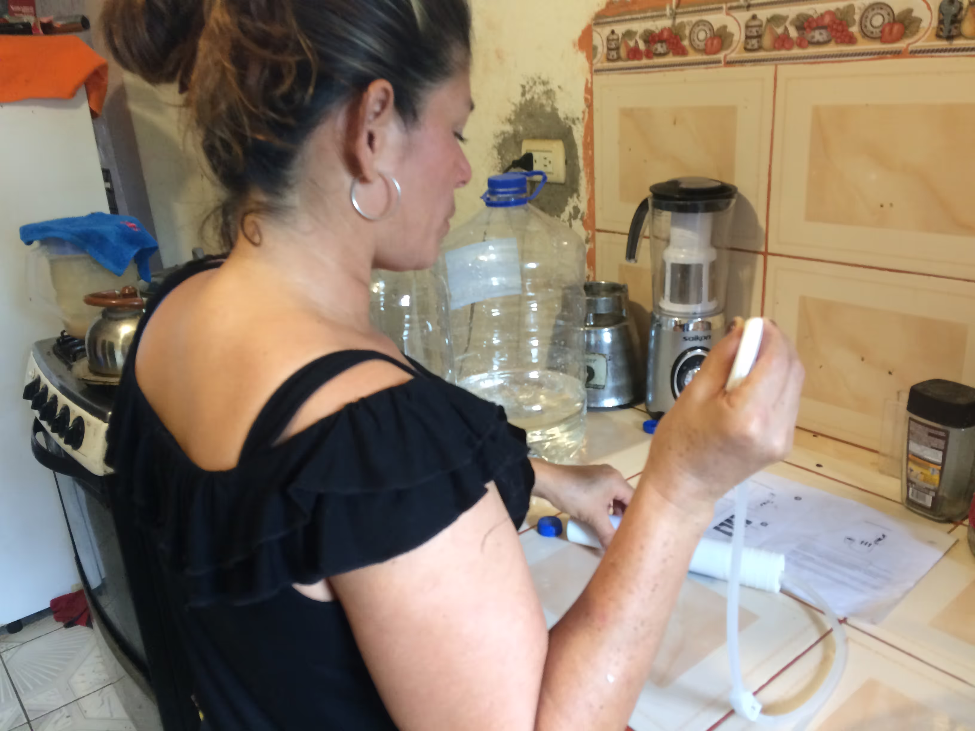 Field test in Ecuador; figuring out the manual