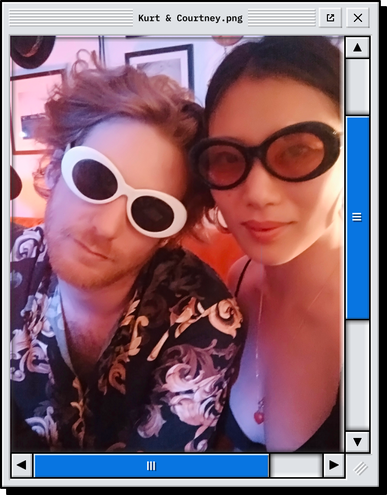 gorka et jade portent des lunettes
