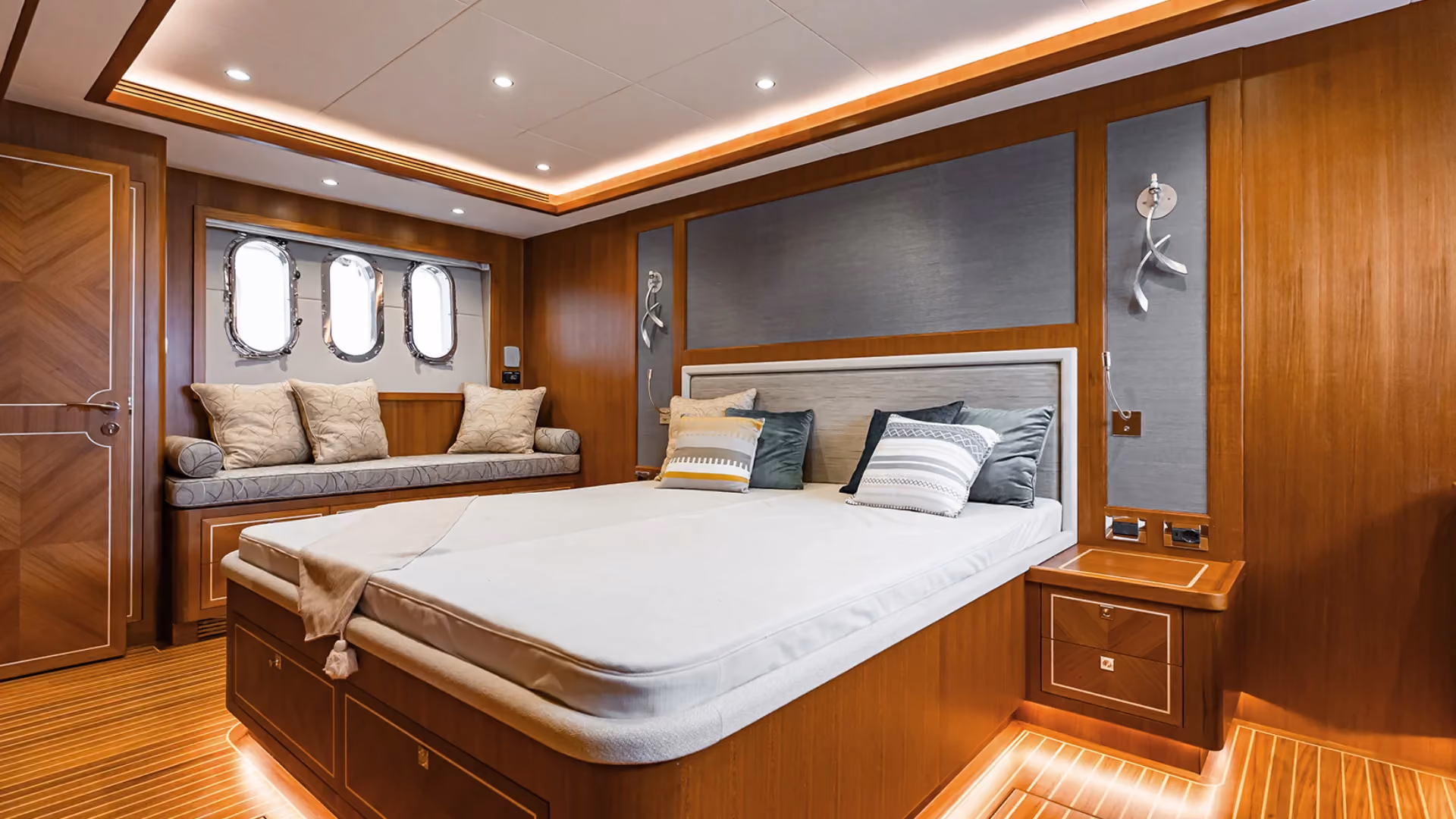 92 ocean explorer luxurious yacht bedroom wooden decor ambient light