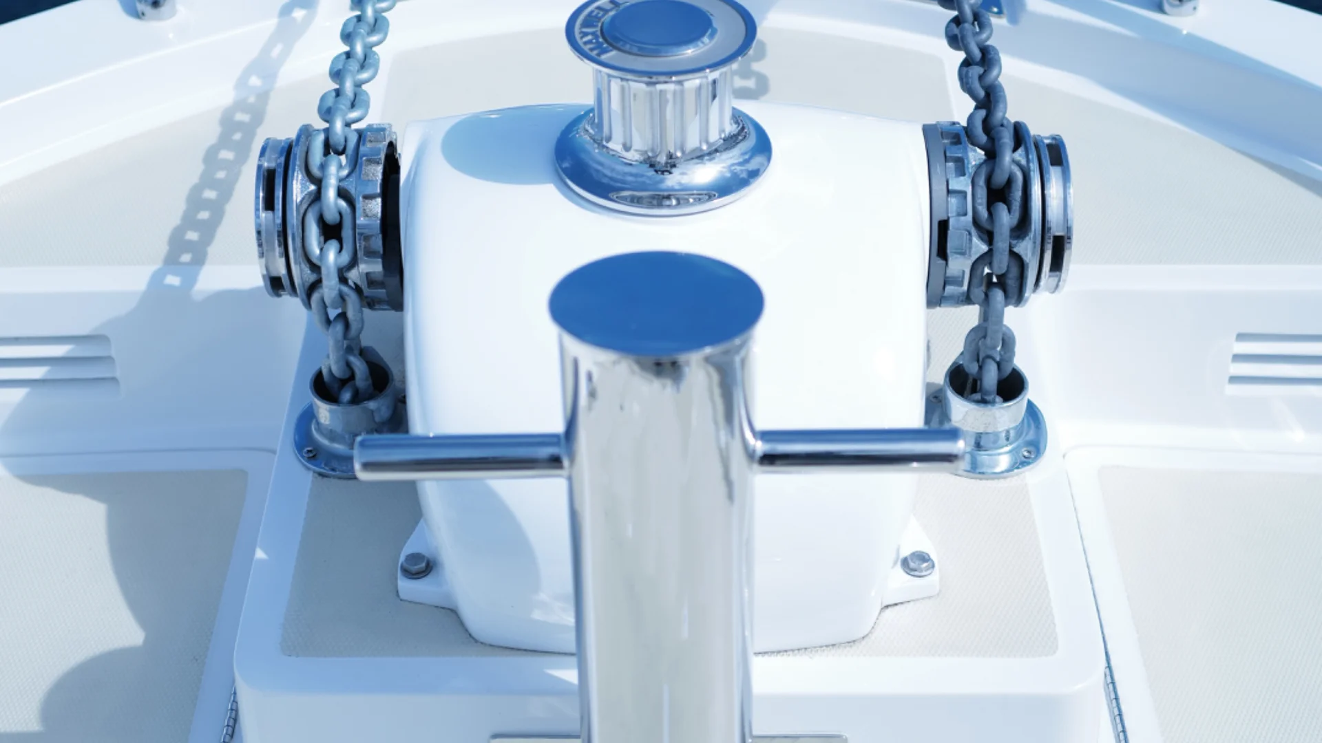 60 classic boat bow with shiny metal fixtures and chains