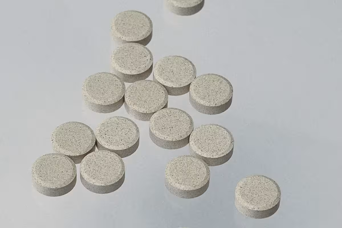 probiotics for vaginal health, bacterial vaginosis, yeast infections, and UTIs