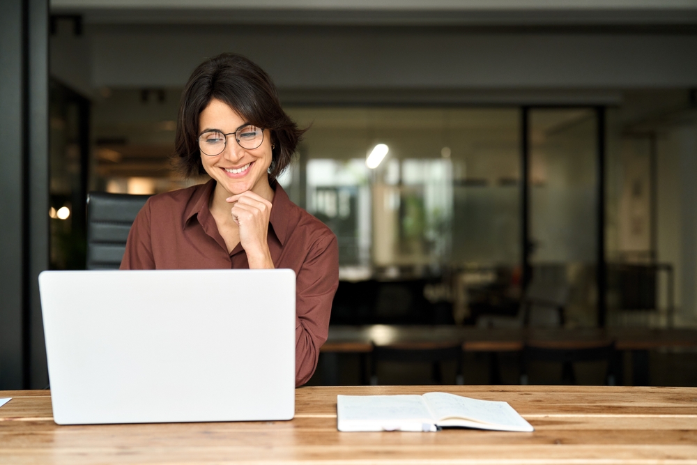Connector Hub: Automate Client Data Entry Across QuickBooks, Mailchimp, HubSpot and more