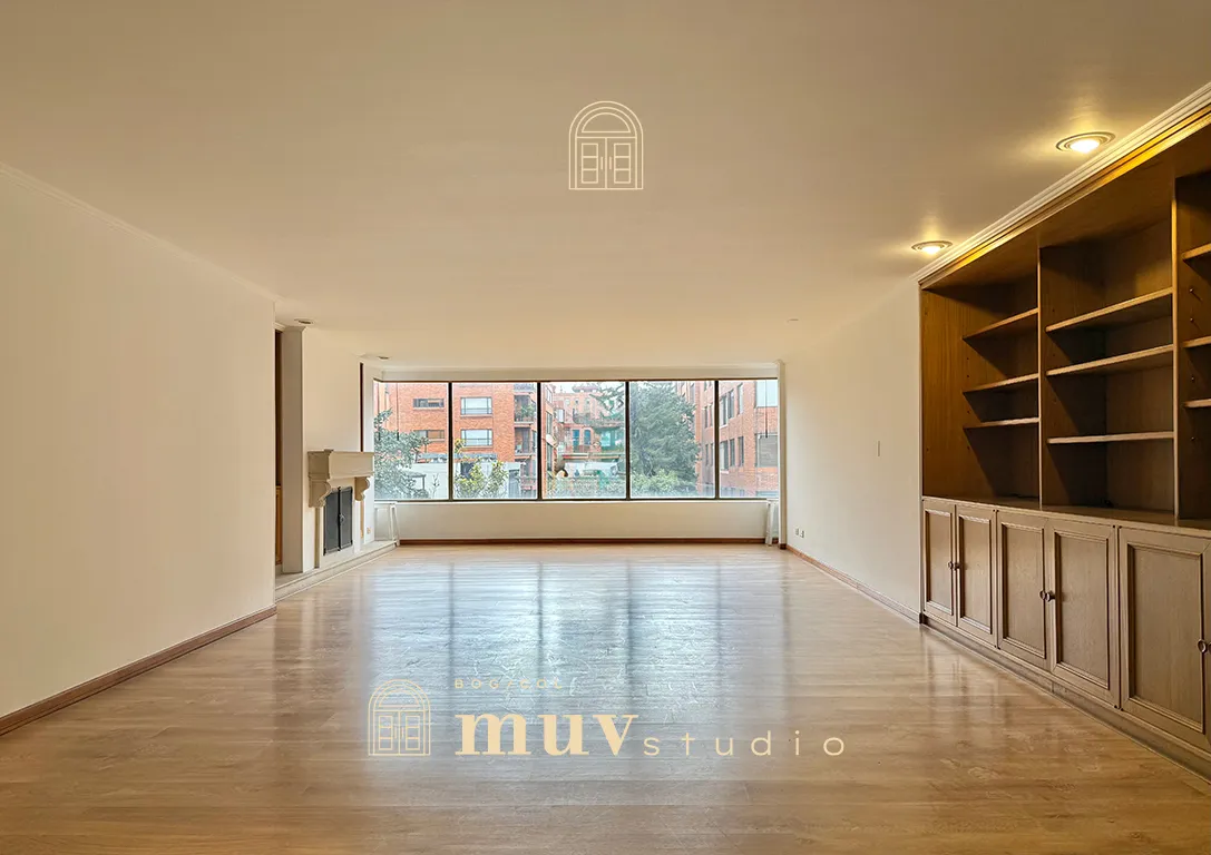 Apartamento con muy buenos espacios, perfecto para remodelar, en la Cabrera, en venta.