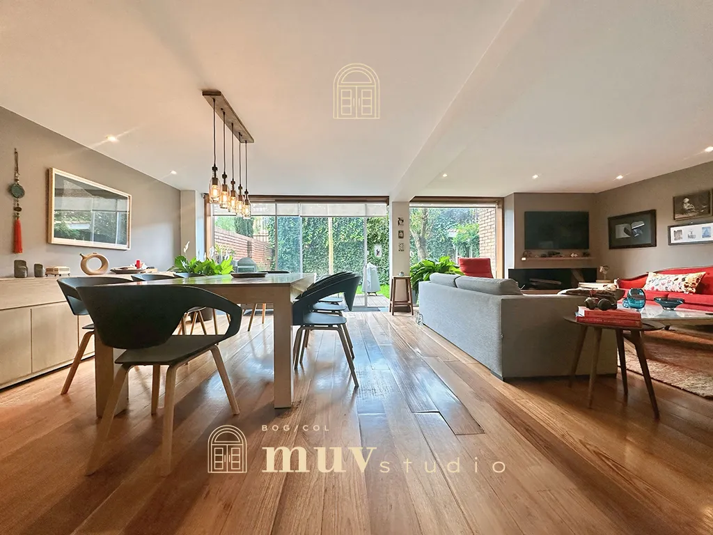 Encantadora y auténtica casa en conjunto cerrado, al lado del Club Los Lagartos, en venta