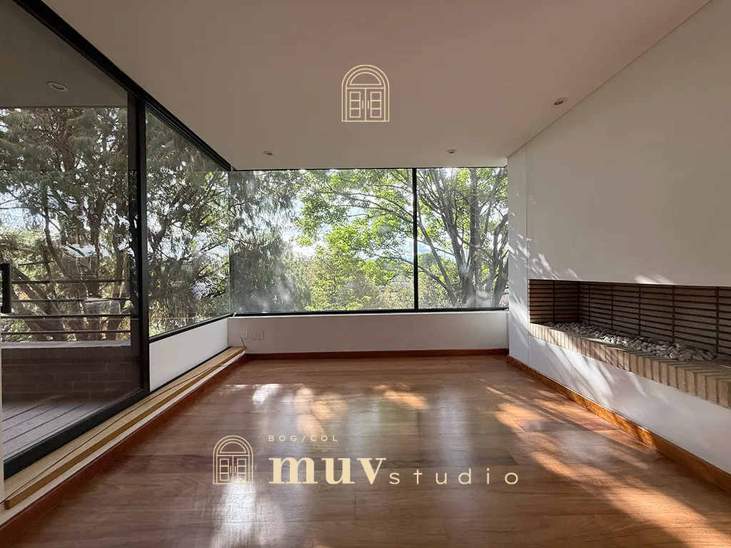 Moderno e iluminado apartamento de una habitación en renta