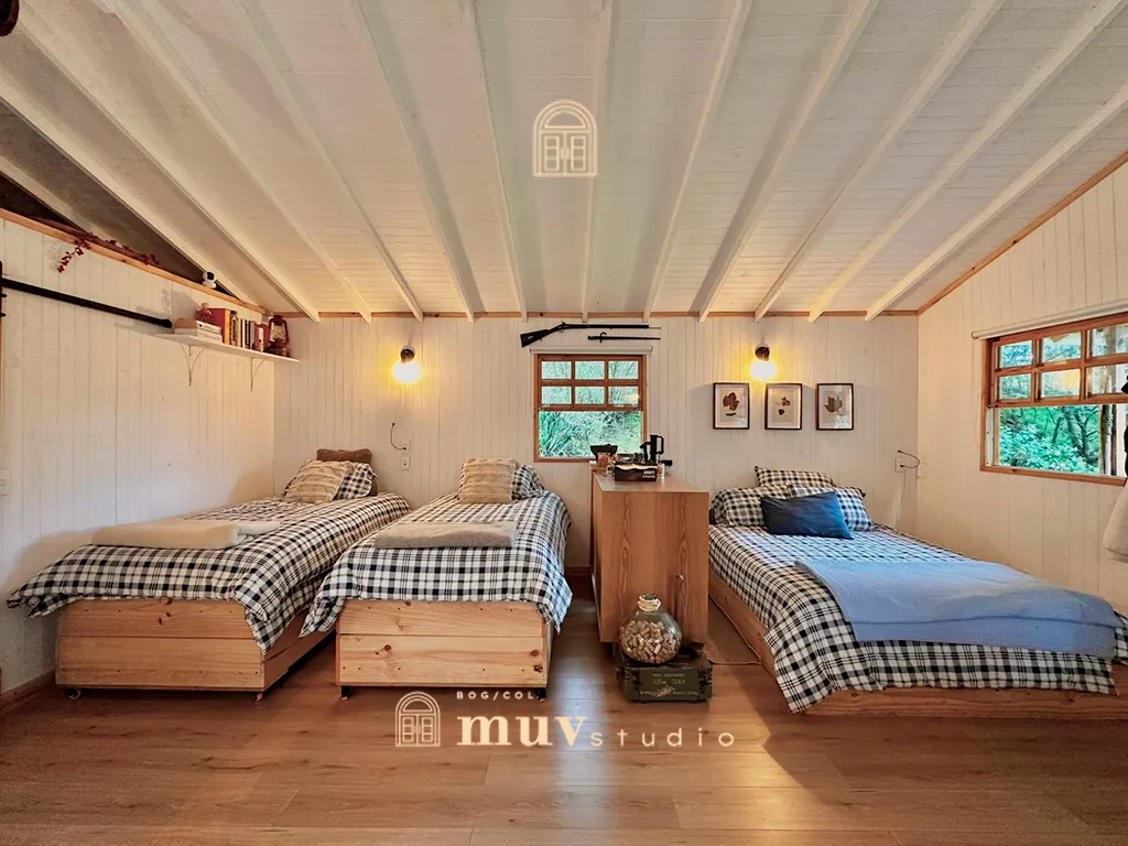 Espectacular lote de 2.470 m2 en venta con cabaña listo para construir en la Calera.