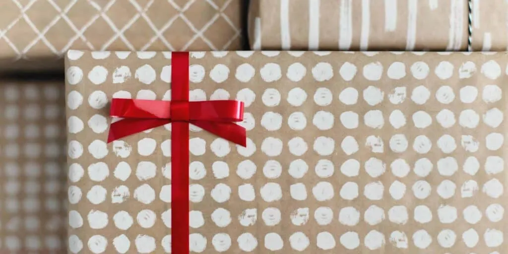 2020 DM Holiday Gift Guide (2)