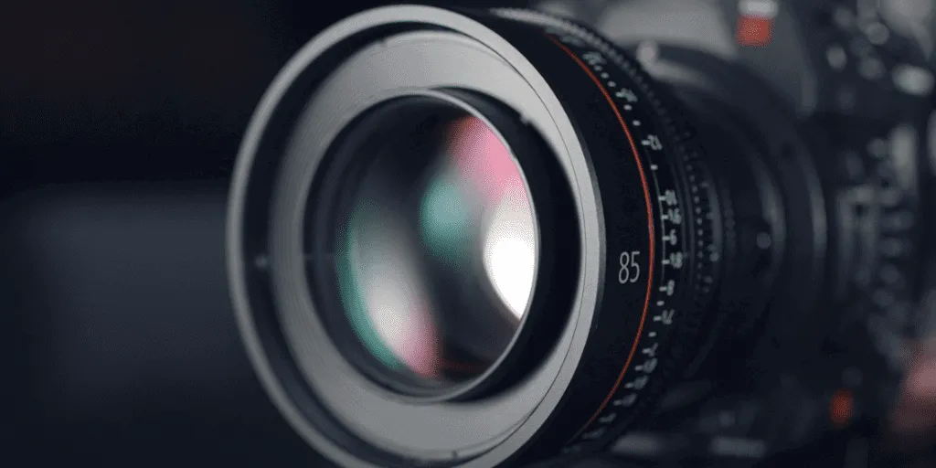 Buyer's Guide 7 Tips to Help You (Safely) Buy Used Photography Gear Online_blog post header_twitter sized (2)