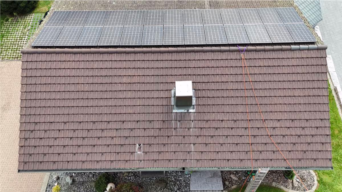Solaranlagenreinigung in Aargau & Zürich durch Cleaning and more