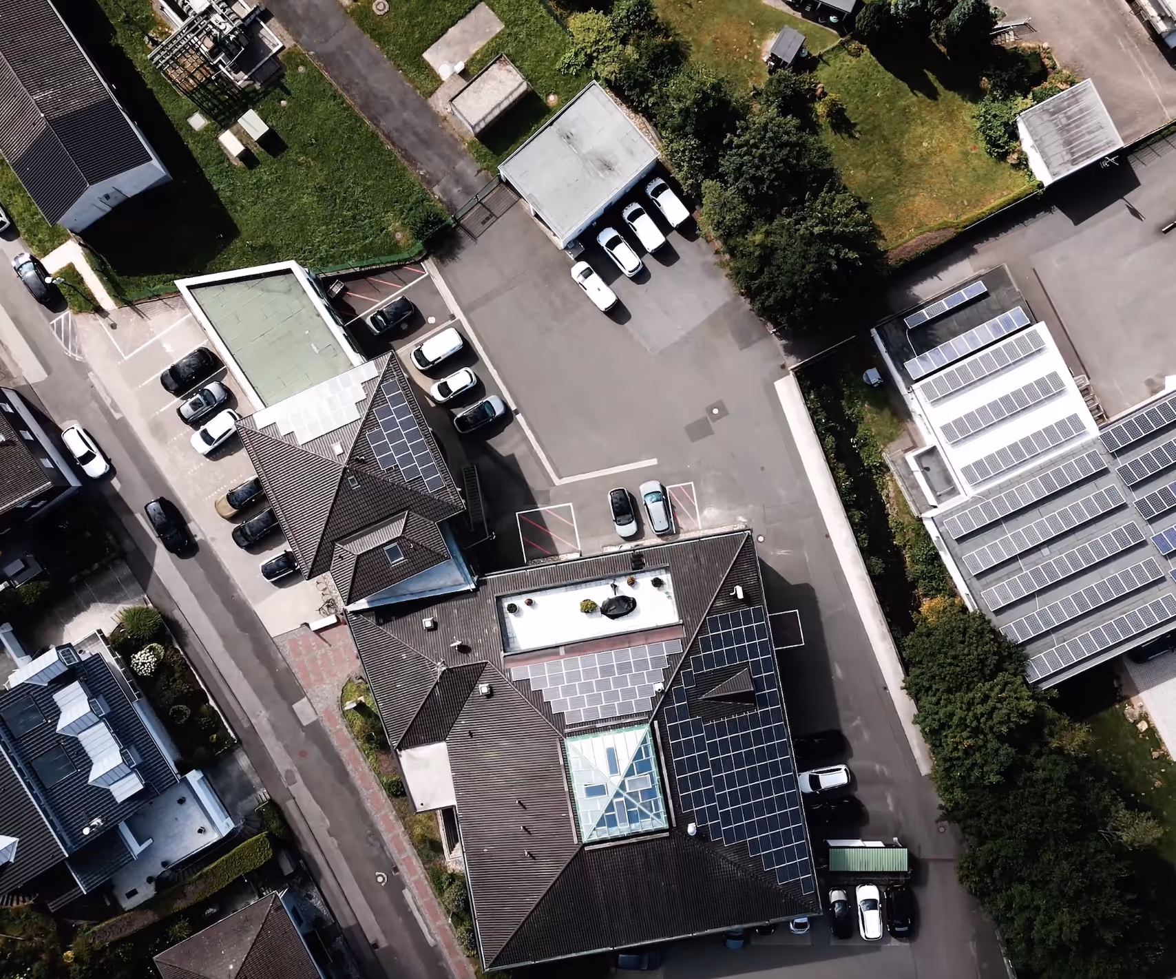 BEW relies on vaylens for EV charging management