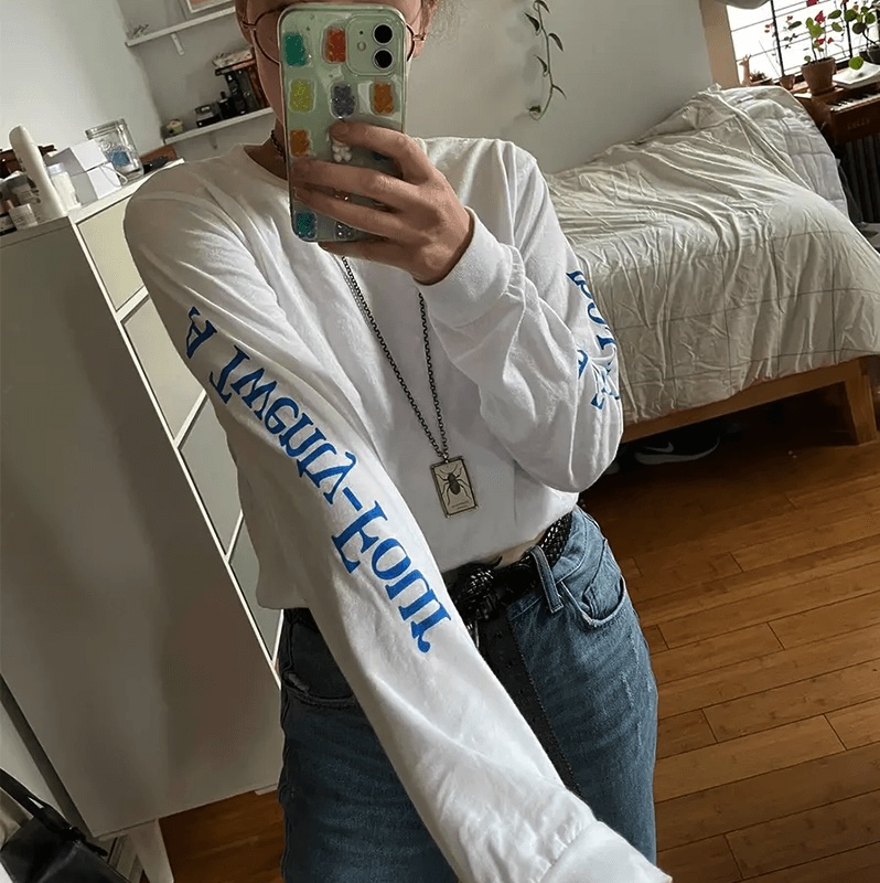 How to Create the Perfect New Hire Swag Box