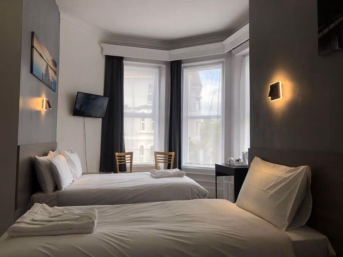 select generation FC accomodation UK
