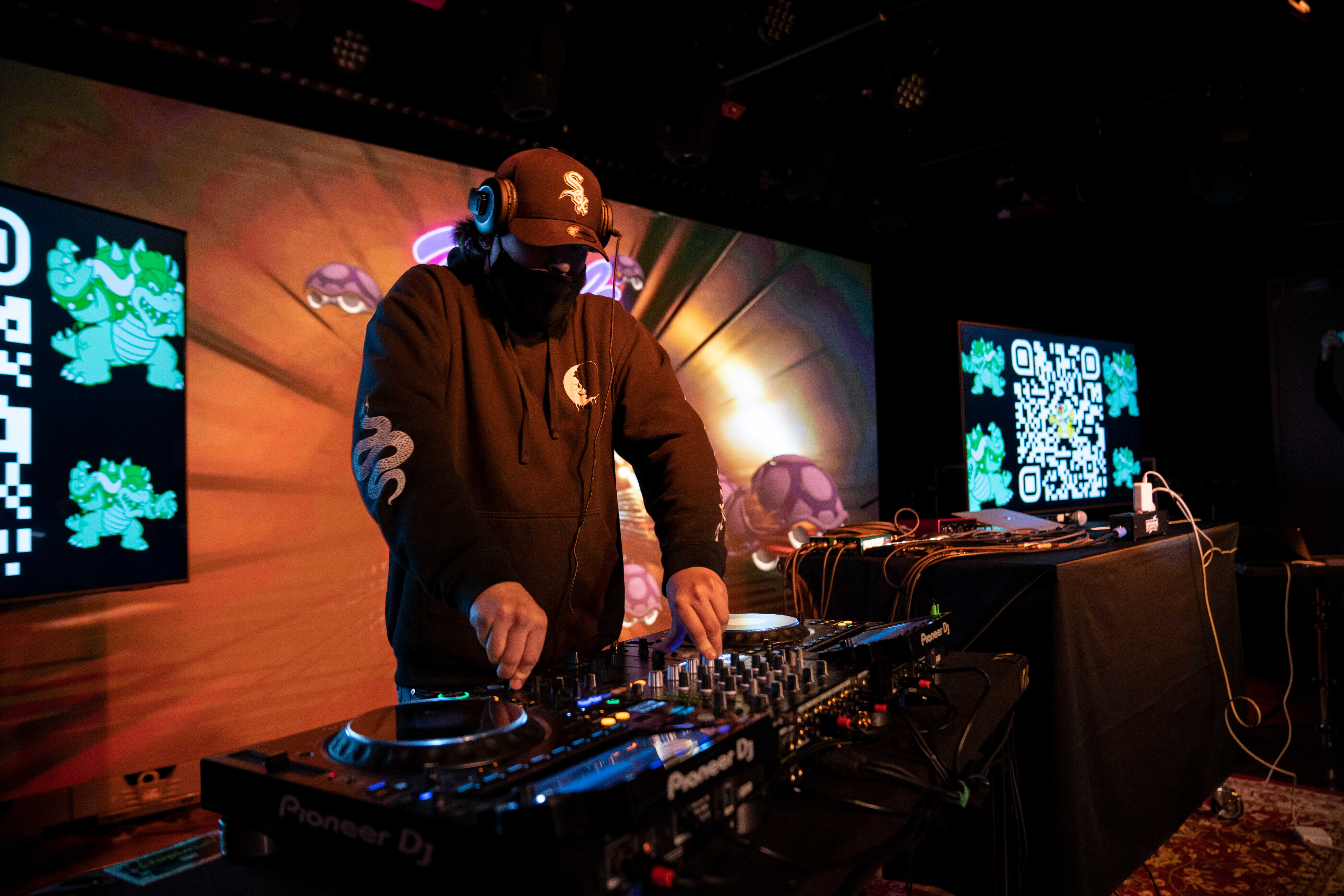 Berklee x Hoverlay augmented workshop, including DJ preformance
