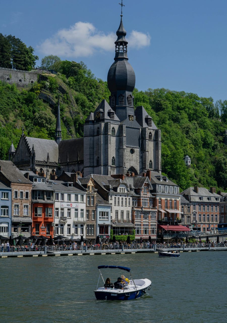 Photo de Dinant en bateau
