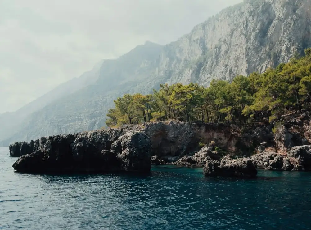 Crystal clear waters: dream destinations around the world – not just in the Maldives