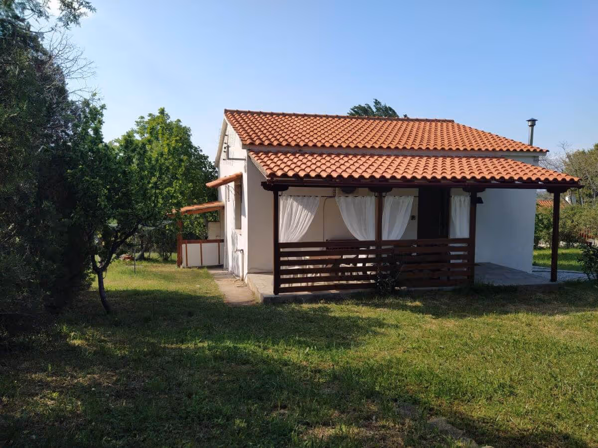 SeaSaos Samothraki: Beachfront Mountain Retreat Near Sites