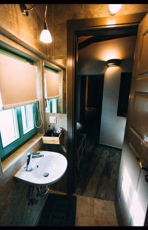 Axiokersa Suites