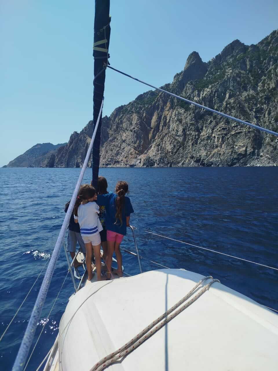 SAOS Sailing: Discover Samothraki's Hidden Treasures from the Sea