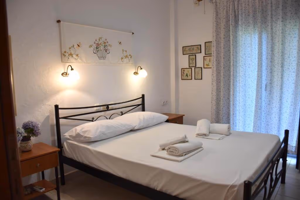 Mirsini Apartments