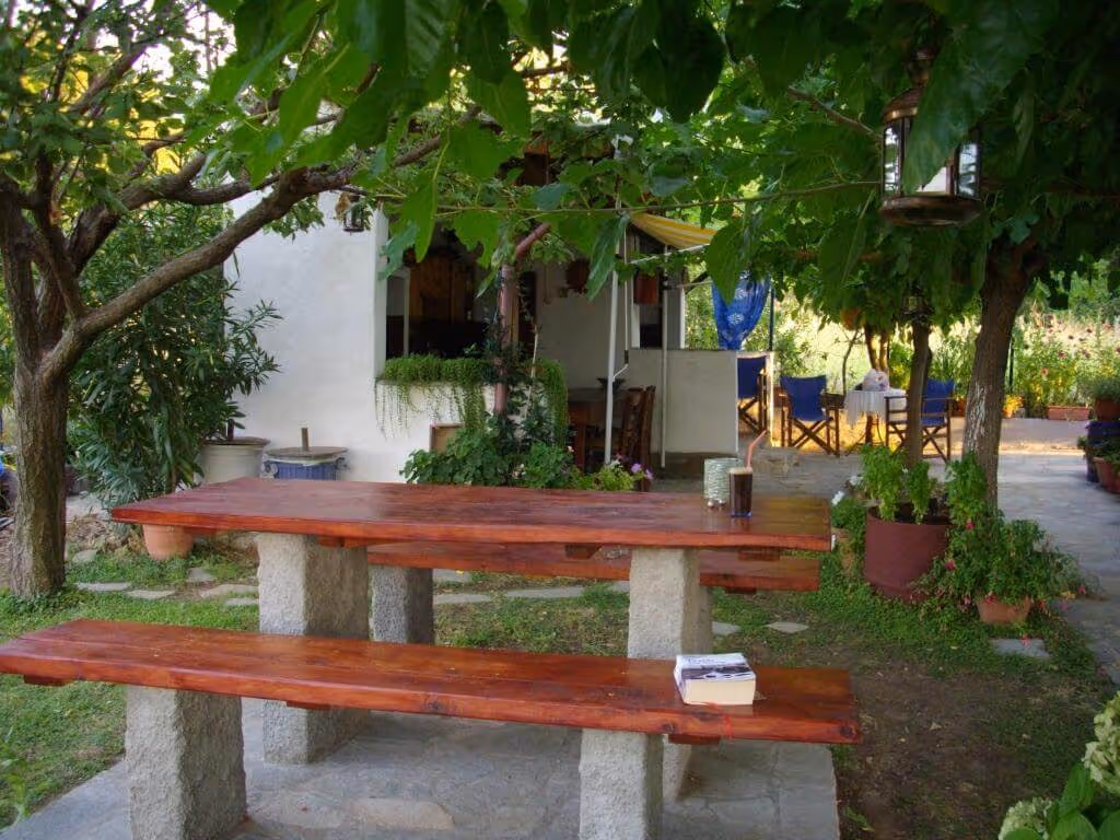 Mirsini Apartments