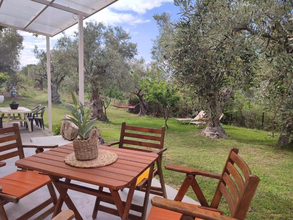 Liostasi Cottage