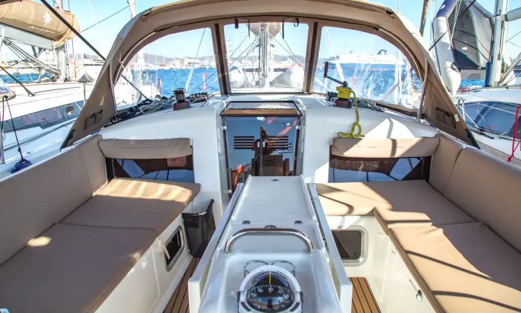 Aeolos Luxury Yacht Charter