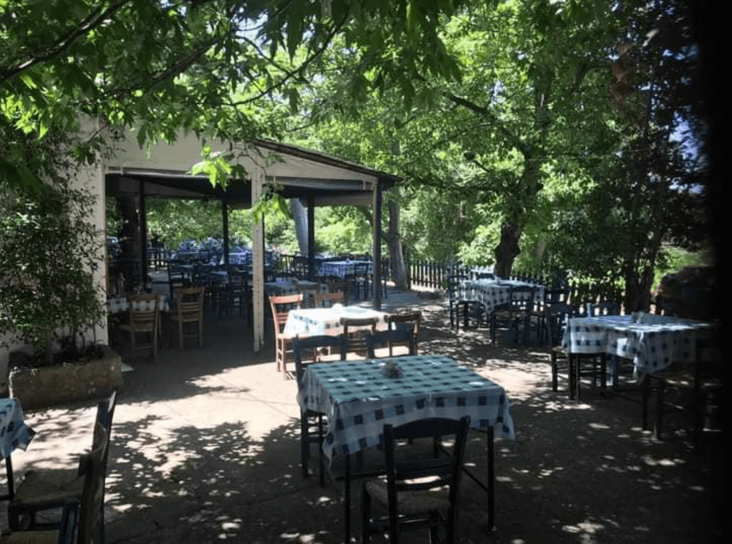 To Perivoli T'Ouranou Samothraki | Traditional Greek Taverna