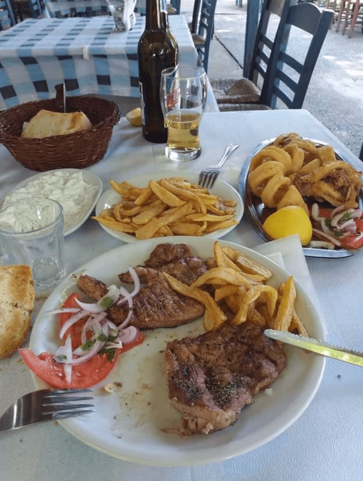 To Perivoli T'Ouranou Samothraki | Traditional Greek Taverna