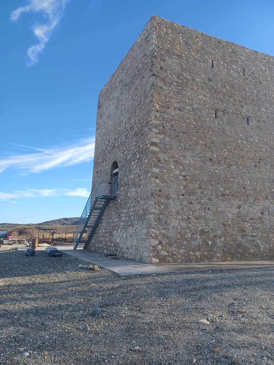 Fonias Tower