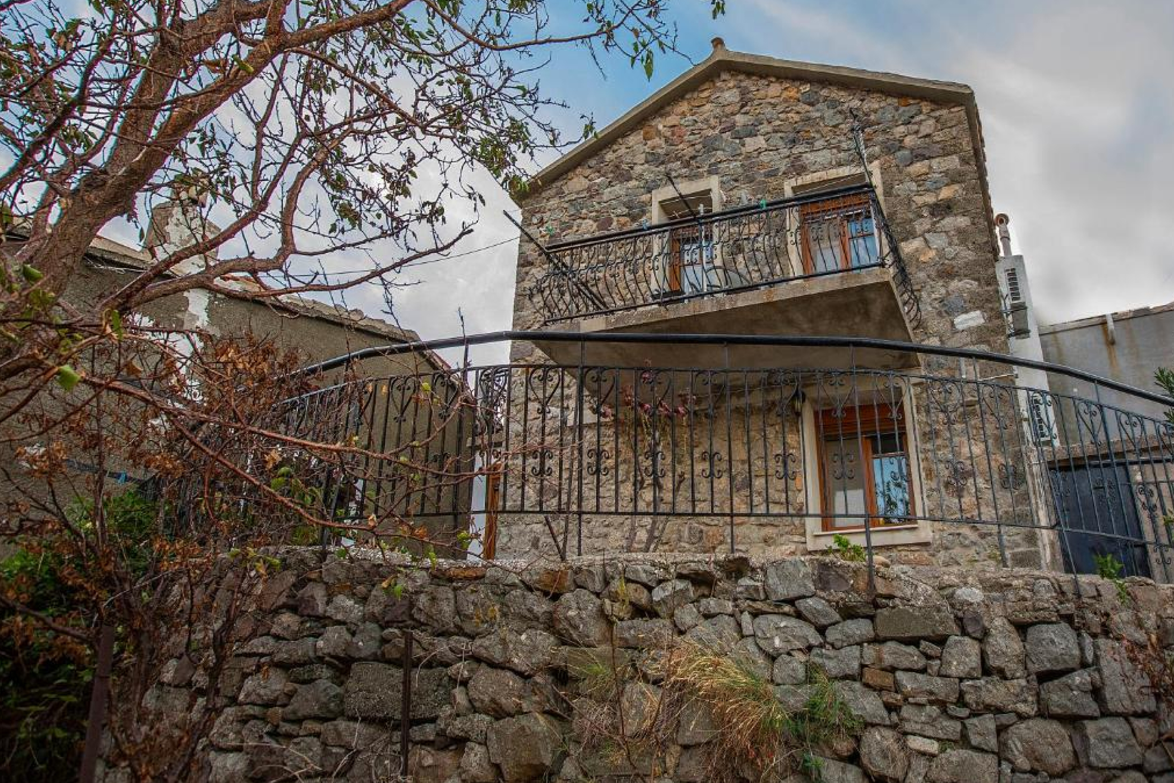 Villa Aleka Chora Samothraki – Traditional Apartment