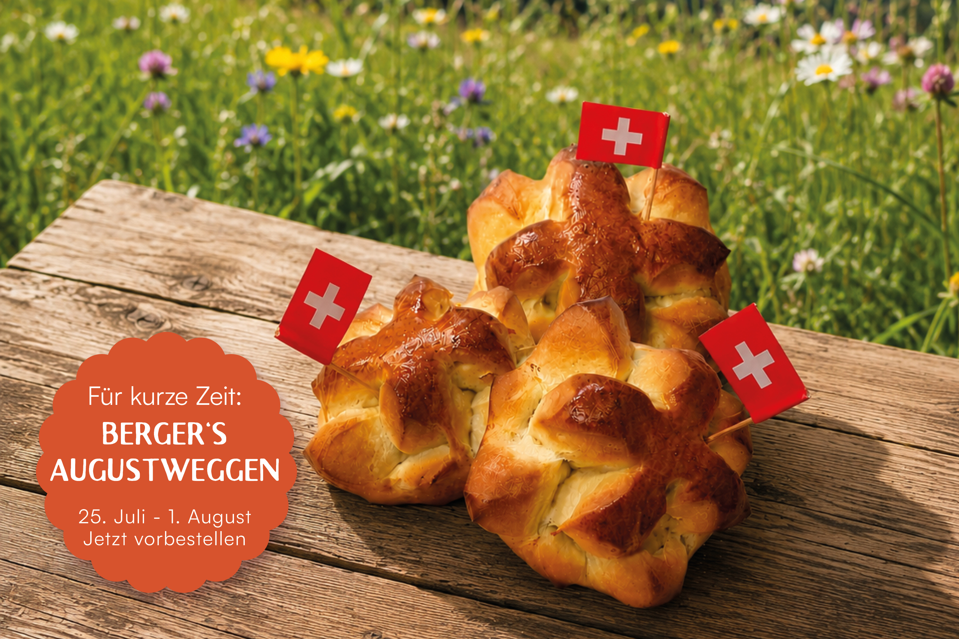 mit Mehl bestäubtes Brote liegen nebeneinander auf einem braunen Brotpapier auf einem grauen Tisch.