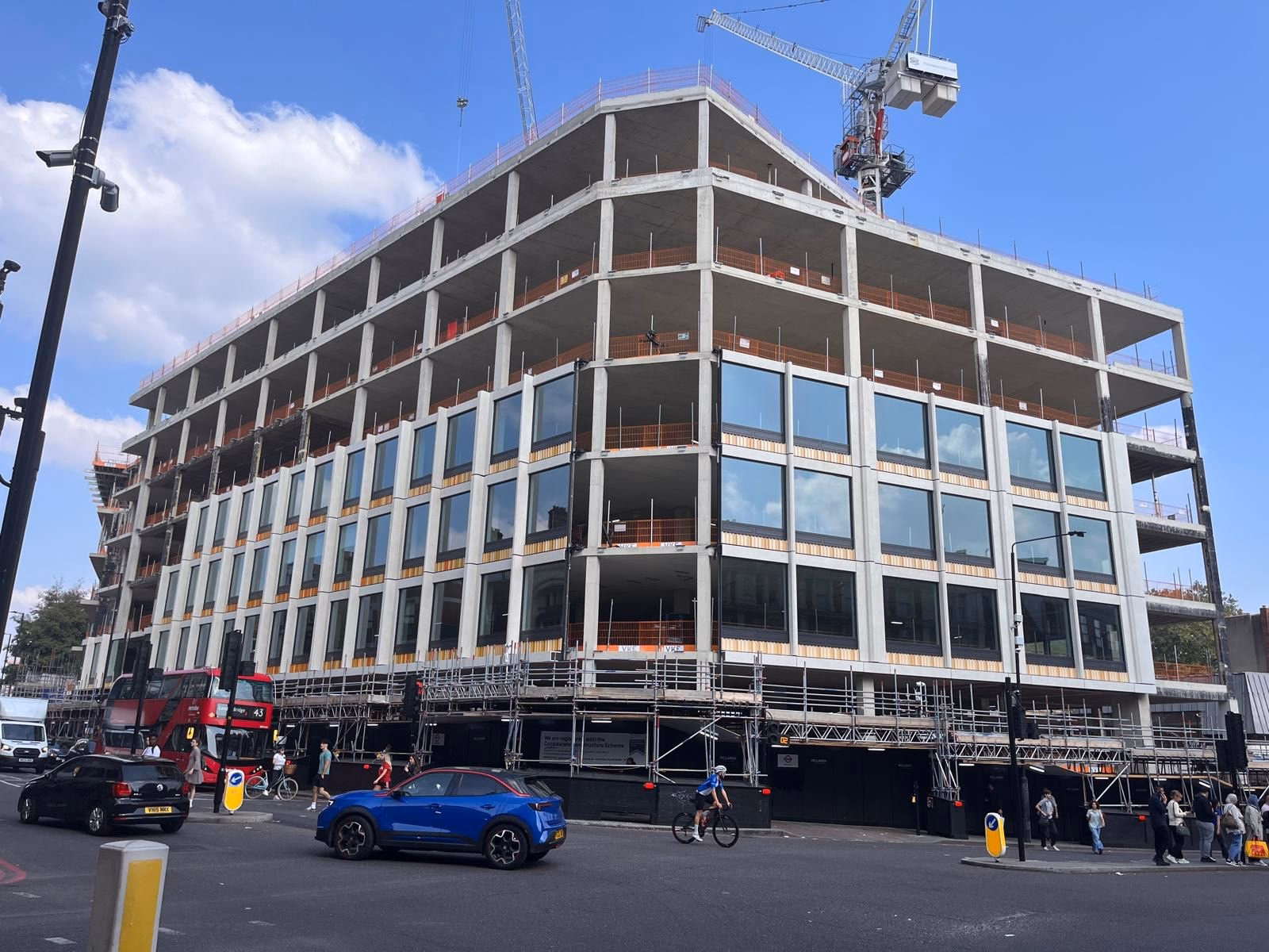 Angel Square - BB fiberbeton 