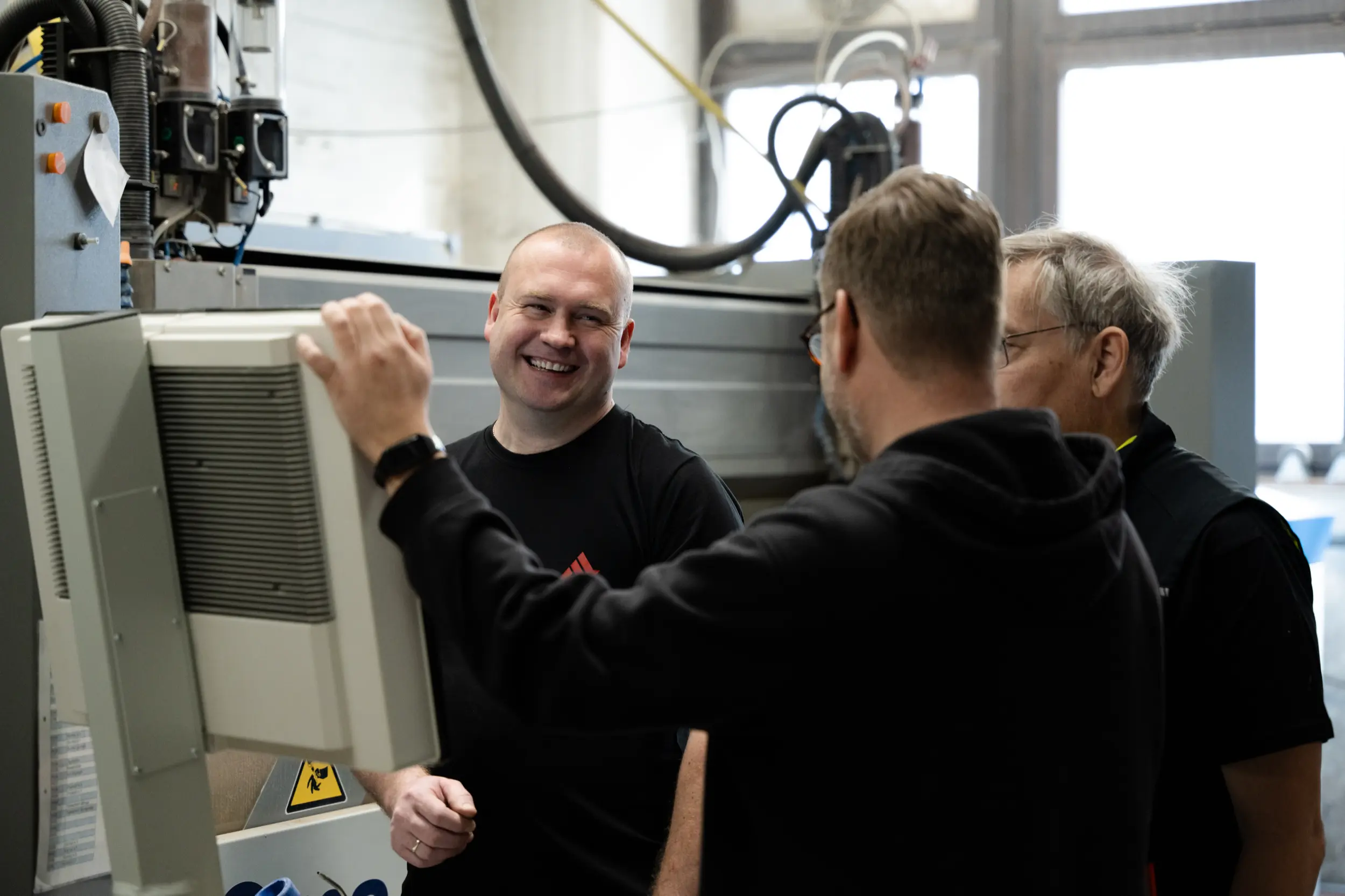 Das Team von ALL Lasertechnik bei der Arbeit.