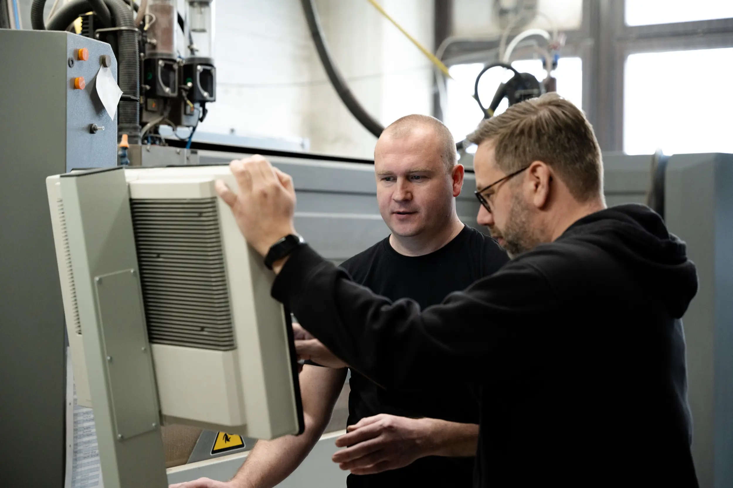 Das Team von ALL Lasertechnik bei der Arbeit.