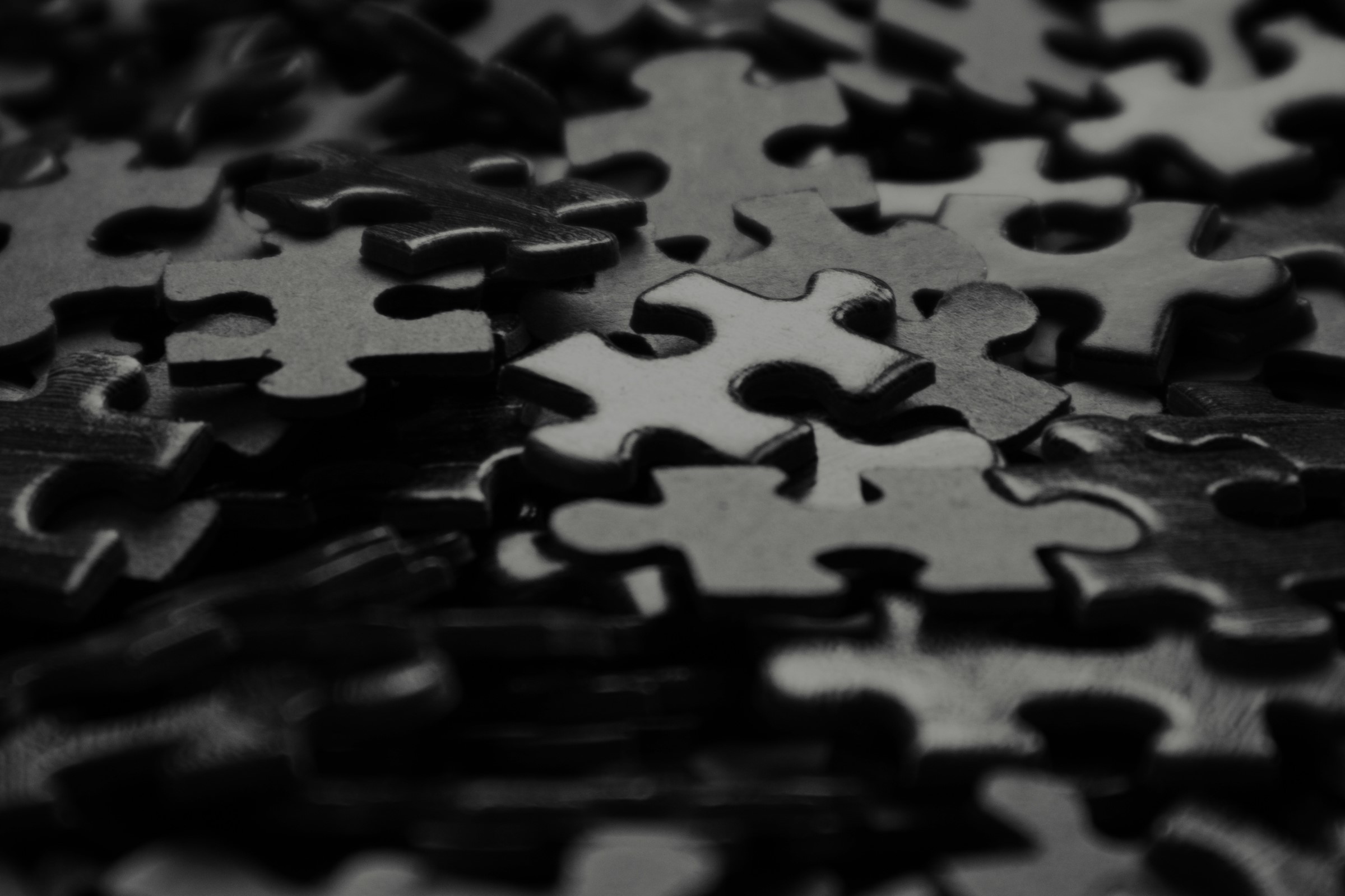 Chess pieces representing CRO strategy, decisions, and potential failures.