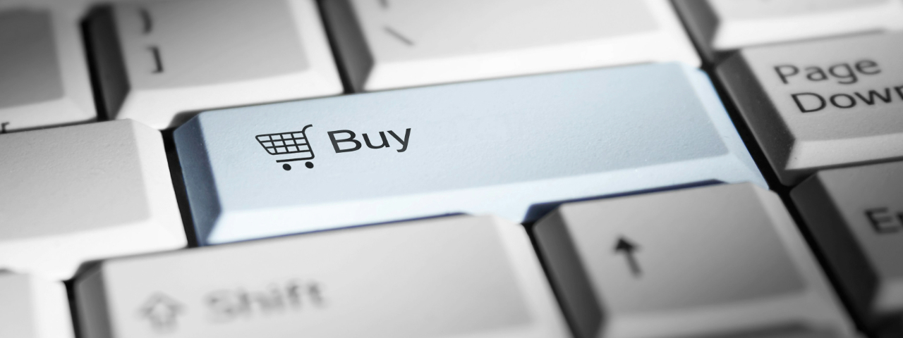 Close-up of a Buy button symbolizing the moment of conversion in e-commerce decision-making.