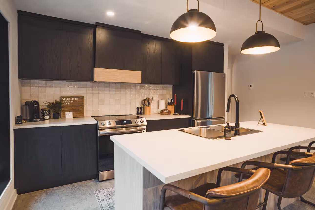 Full kitchen equiped