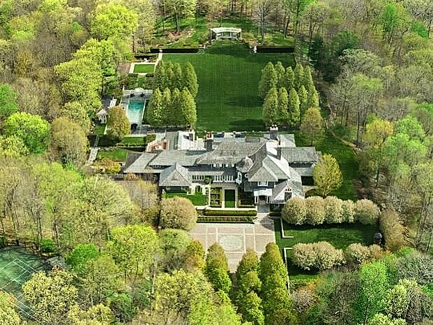 Landscape at Conyers Farm Estate by HMWhite