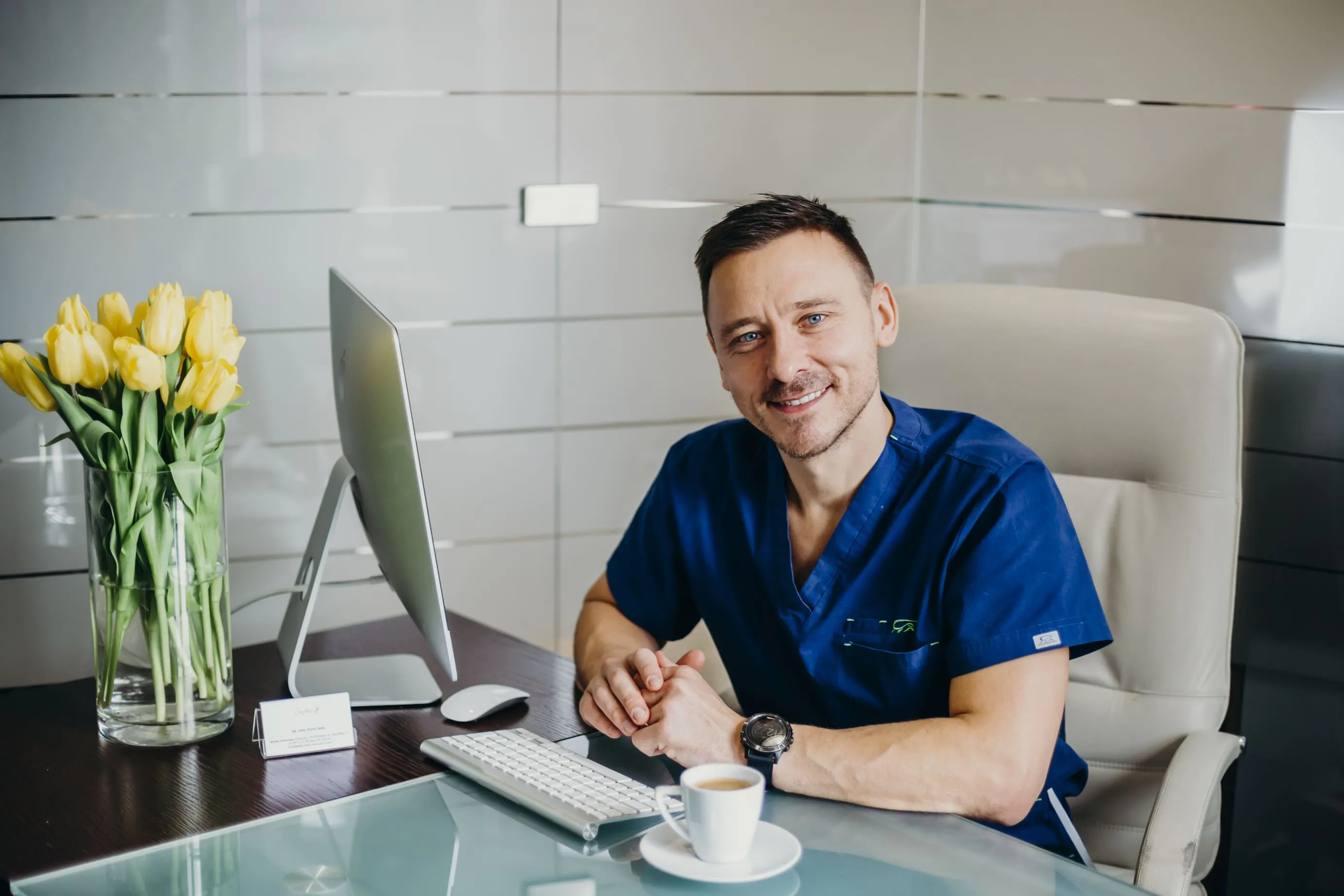 karol-sujka-implanty-zebowe-olsztyn