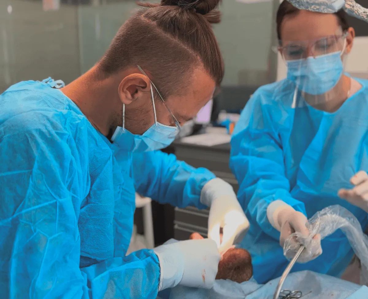 specjalista-implantolog-olsztyn-doswiadczenie