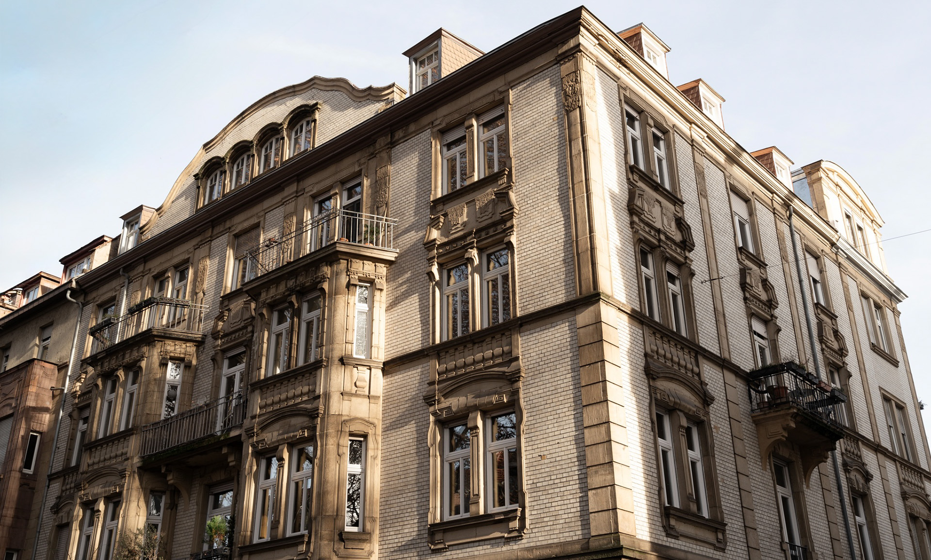 JUGENDSTIL - ALTBAU | 3ZKB | SOLIDE VERMIETET