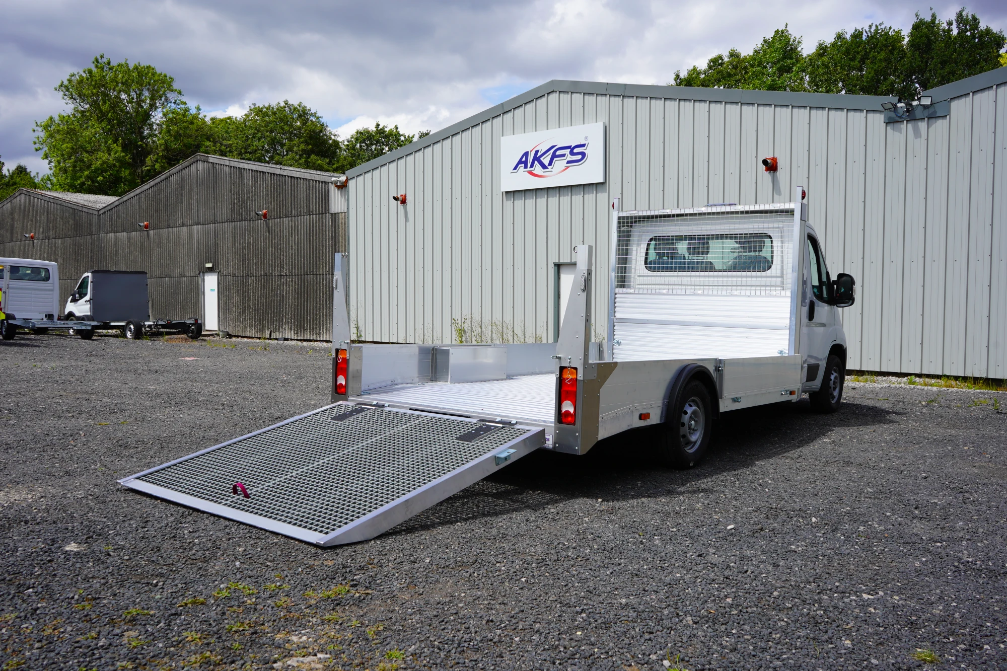 How to Choose the Right Vehicle for Your Plant Hire Business