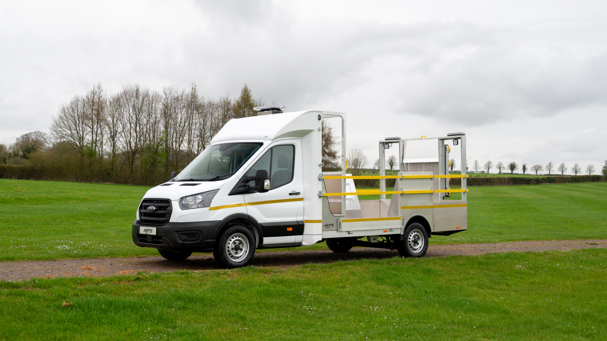 Ford Transit Drop & Go® Traffic Management Vehicle