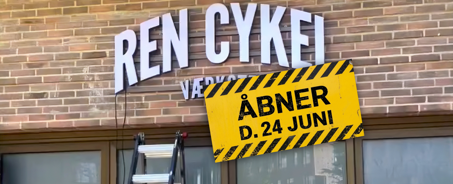 Ren Cykel cykelværksted med cykler parkeret udenfor, klar til cykelservice, køb cykel og reparation.