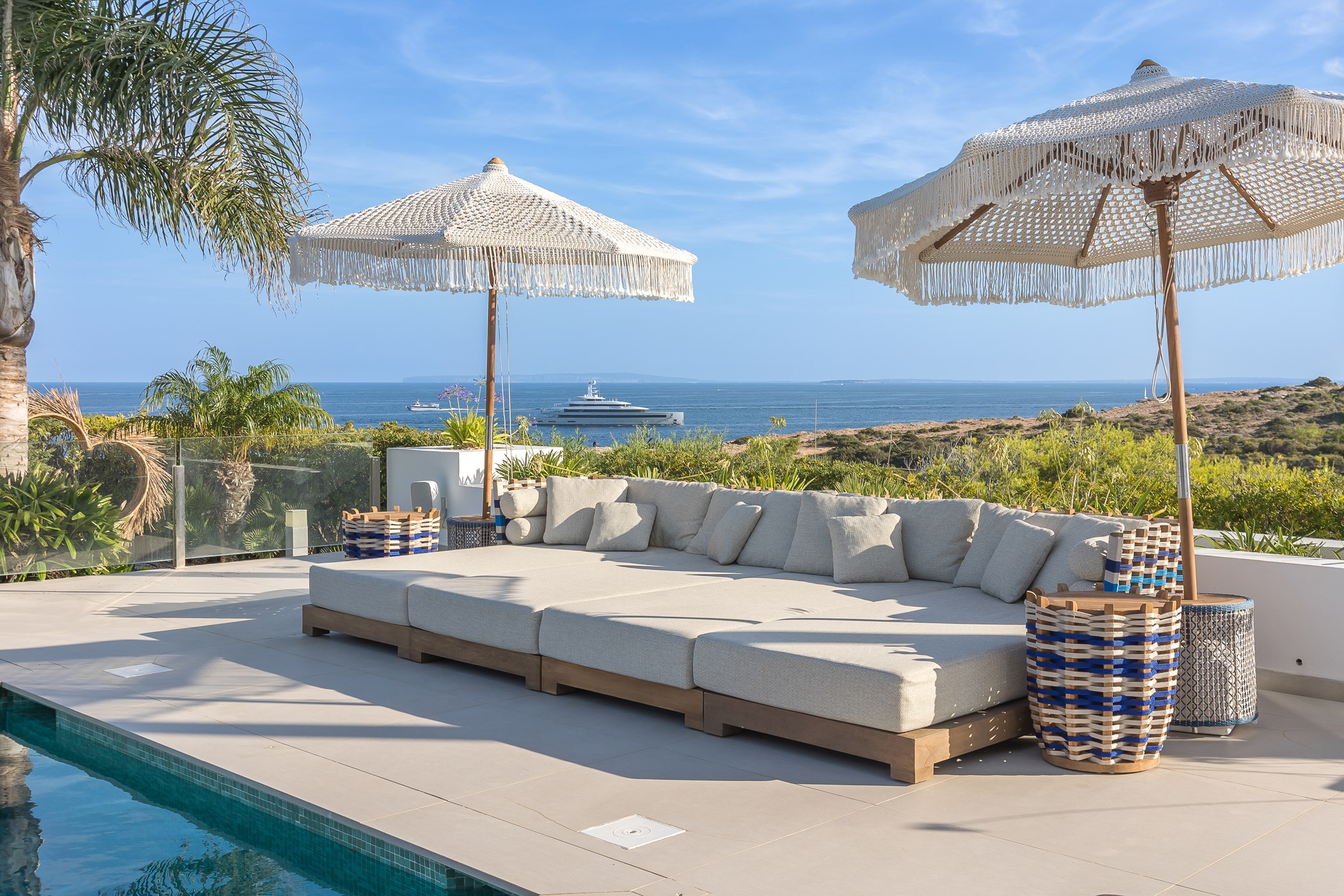 Villa Azura – 4-bedroom villa, with a swimming pool (photo 29 of 49)